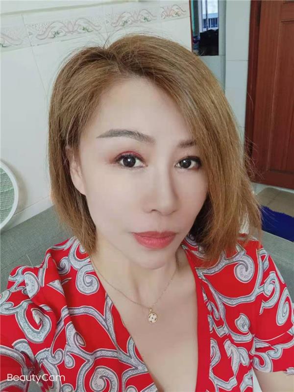 服务态度热情的风Sao熟女大头虾